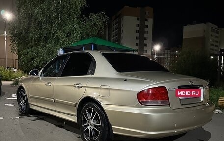 Hyundai Sonata IV рестайлинг, 2005 год, 199 000 рублей, 9 фотография
