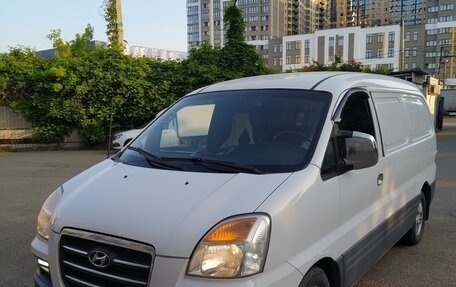 Hyundai Starex I рестайлинг, 2007 год, 900 000 рублей, 4 фотография