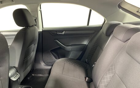 Skoda Rapid II, 2020 год, 1 350 000 рублей, 18 фотография