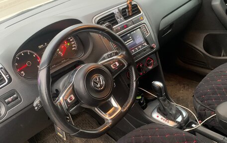 Volkswagen Polo VI (EU Market), 2019 год, 650 000 рублей, 2 фотография