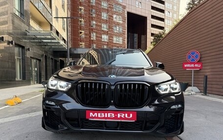 BMW X5, 2019 год, 5 999 000 рублей, 2 фотография