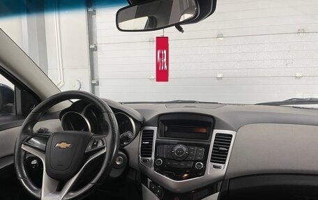 Chevrolet Cruze II, 2012 год, 699 000 рублей, 9 фотография