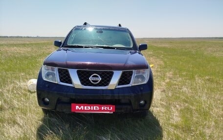 Nissan Pathfinder, 2006 год, 1 350 000 рублей, 11 фотография