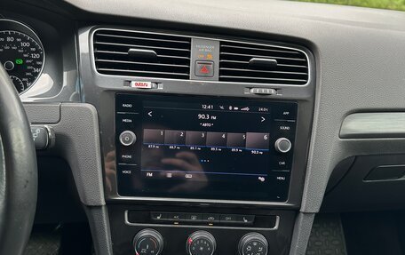 Volkswagen Golf VII, 2019 год, 1 450 000 рублей, 17 фотография