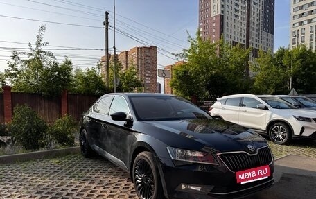 Skoda Superb III рестайлинг, 2018 год, 2 250 000 рублей, 3 фотография