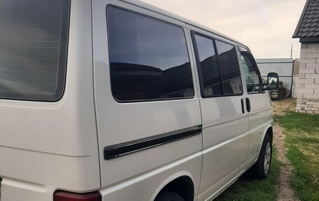 Volkswagen Caravelle T4, 2000 год, 1 740 000 рублей, 3 фотография