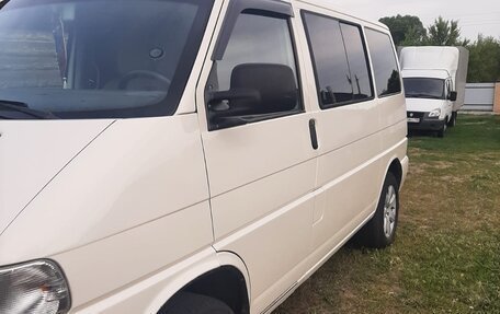 Volkswagen Caravelle T4, 2000 год, 1 740 000 рублей, 6 фотография