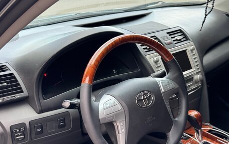 Toyota Camry, 2011 год, 995 000 рублей, 9 фотография