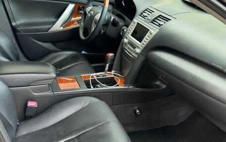 Toyota Camry, 2011 год, 995 000 рублей, 10 фотография
