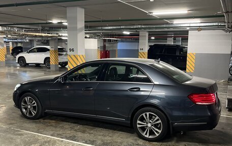 Mercedes-Benz E-Класс, 2013 год, 2 100 000 рублей, 13 фотография