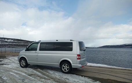 Volkswagen Transporter T5 рестайлинг, 2009 год, 1 550 000 рублей, 3 фотография