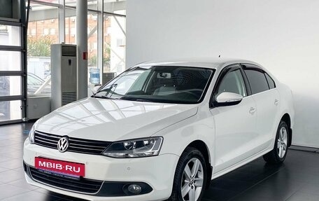 Volkswagen Jetta VI, 2012 год, 1 099 000 рублей, 2 фотография