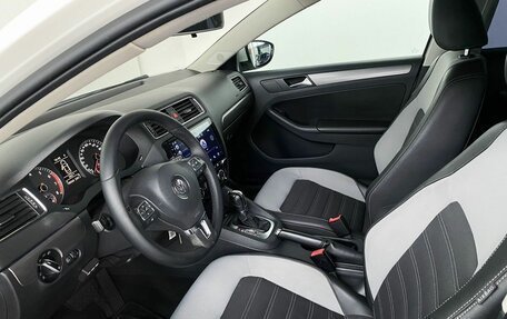 Volkswagen Jetta VI, 2012 год, 1 099 000 рублей, 13 фотография