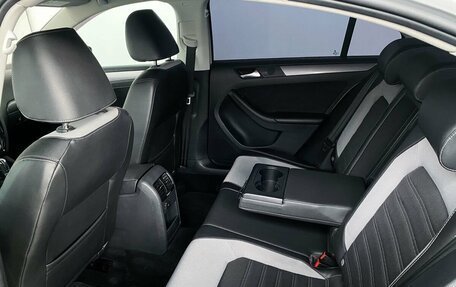 Volkswagen Jetta VI, 2012 год, 1 099 000 рублей, 14 фотография