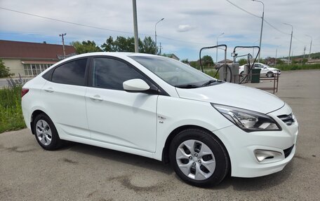 Hyundai Solaris II рестайлинг, 2014 год, 985 000 рублей, 2 фотография