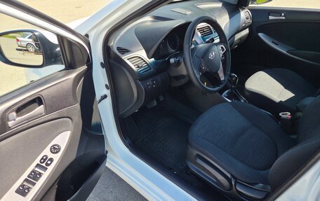 Hyundai Solaris II рестайлинг, 2014 год, 985 000 рублей, 19 фотография