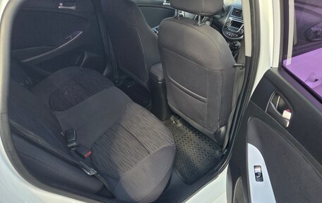 Hyundai Solaris II рестайлинг, 2014 год, 985 000 рублей, 22 фотография