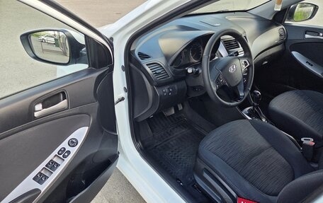 Hyundai Solaris II рестайлинг, 2014 год, 985 000 рублей, 14 фотография