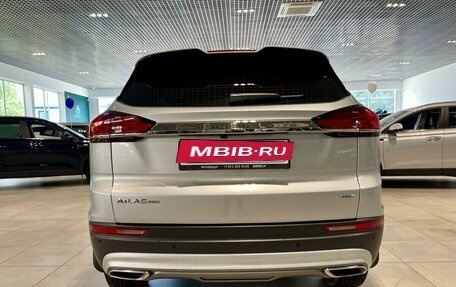 Geely Atlas, 2023 год, 2 050 000 рублей, 4 фотография