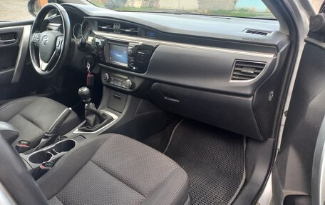 Toyota Corolla, 2015 год, 1 400 000 рублей, 9 фотография