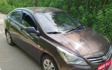Hyundai Solaris II рестайлинг, 2015 год, 960 000 рублей, 5 фотография