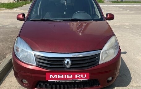 Renault Sandero I, 2012 год, 370 000 рублей, 2 фотография