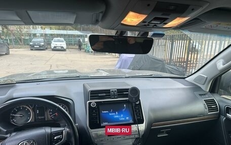 Toyota Land Cruiser Prado 150 рестайлинг 2, 2019 год, 5 500 000 рублей, 6 фотография