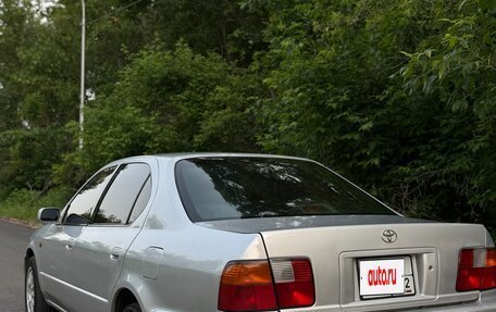 Toyota Camry V40, 1997 год, 400 000 рублей, 3 фотография