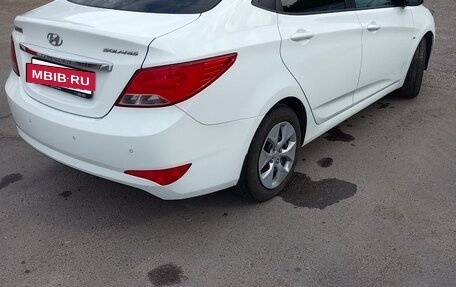 Hyundai Solaris II рестайлинг, 2014 год, 1 200 000 рублей, 6 фотография