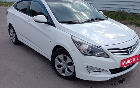 Hyundai Solaris II рестайлинг, 2014 год, 1 200 000 рублей, 3 фотография
