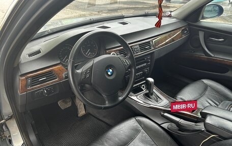 BMW 3 серия, 2005 год, 630 000 рублей, 11 фотография