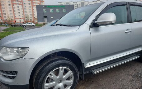Volkswagen Touareg III, 2010 год, 1 650 000 рублей, 10 фотография