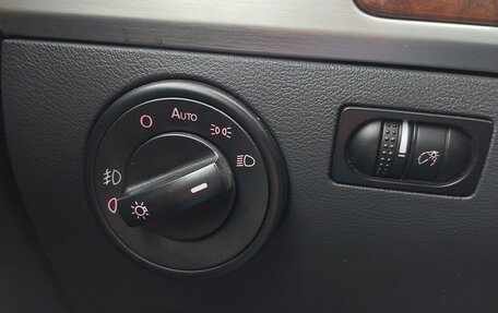 Volkswagen Touareg III, 2010 год, 1 650 000 рублей, 30 фотография
