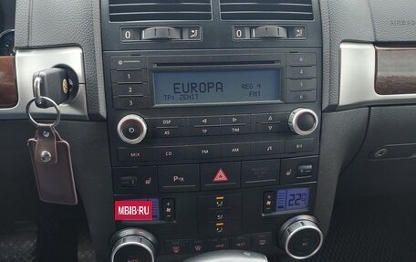 Volkswagen Touareg III, 2010 год, 1 650 000 рублей, 29 фотография