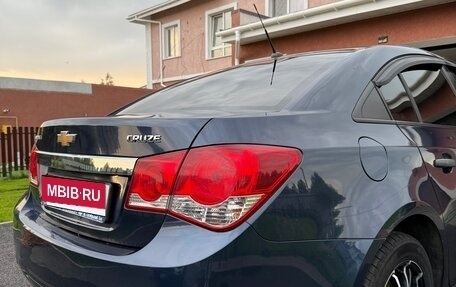 Chevrolet Cruze II, 2010 год, 795 000 рублей, 9 фотография