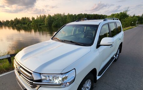 Toyota Land Cruiser 200, 2015 год, 6 300 000 рублей, 7 фотография