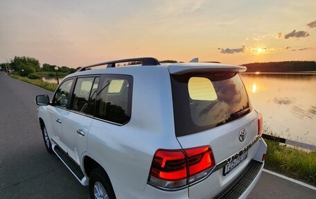 Toyota Land Cruiser 200, 2015 год, 6 300 000 рублей, 8 фотография