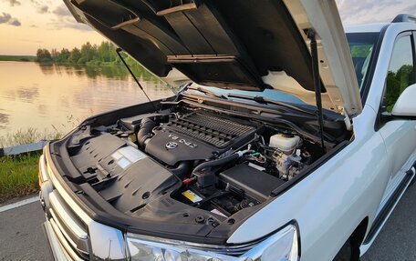 Toyota Land Cruiser 200, 2015 год, 6 300 000 рублей, 10 фотография