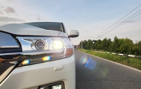Toyota Land Cruiser 200, 2015 год, 6 300 000 рублей, 20 фотография