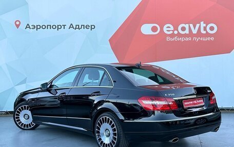 Mercedes-Benz E-Класс, 2011 год, 1 790 000 рублей, 4 фотография