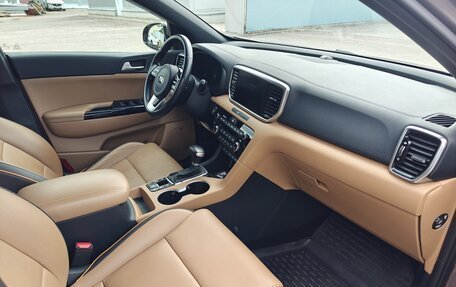 KIA Sportage IV рестайлинг, 2019 год, 2 390 000 рублей, 9 фотография