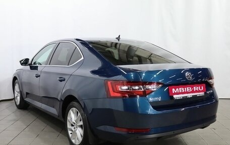 Skoda Superb III рестайлинг, 2018 год, 1 569 000 рублей, 6 фотография