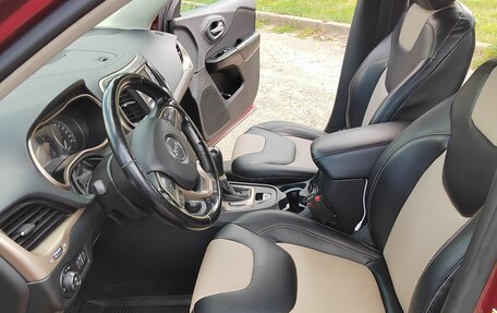 Jeep Cherokee, 2014 год, 1 650 000 рублей, 11 фотография