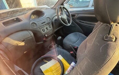 Toyota Vitz, 2003 год, 169 000 рублей, 16 фотография