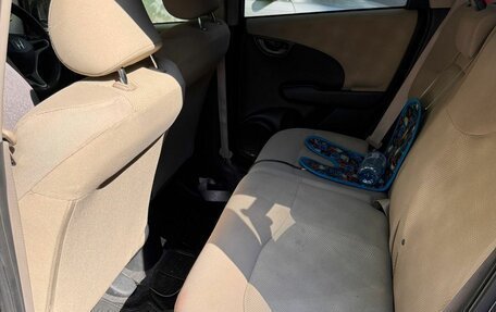 Honda Fit III, 2011 год, 870 000 рублей, 11 фотография