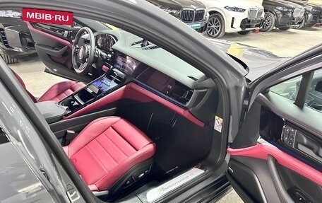 Porsche Panamera, 2025 год, 21 000 000 рублей, 10 фотография