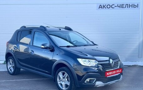 Renault Sandero II рестайлинг, 2022 год, 1 220 000 рублей, 3 фотография