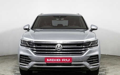 Volkswagen Touareg III, 2018 год, 4 449 700 рублей, 2 фотография