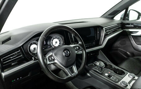 Volkswagen Touareg III, 2018 год, 4 449 700 рублей, 11 фотография