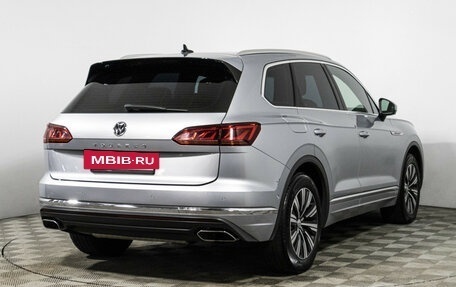 Volkswagen Touareg III, 2018 год, 4 449 700 рублей, 5 фотография